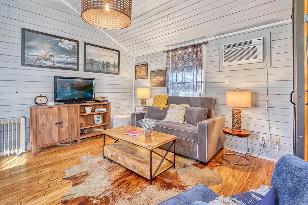 Creekside Cabins - The Texan Wimberley Exterior foto