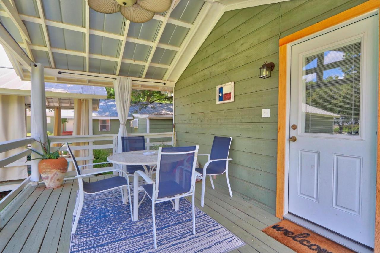 Creekside Cabins - The Texan Wimberley Exterior foto